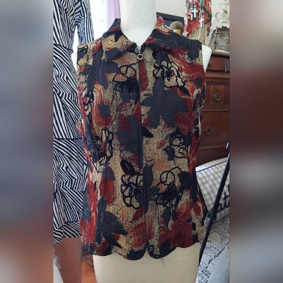 Christopher & Banks Tapestry Vest Size S - Picture 6 of 12